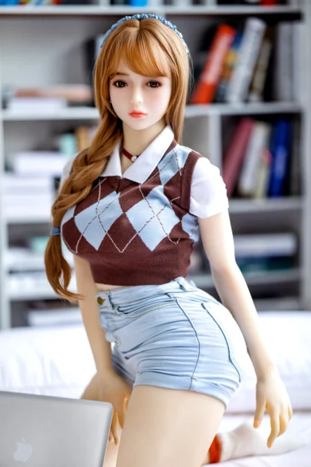 maiden-love-doll-1.jpg